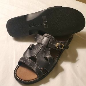 Clarks Sandals leather uppers womens black size 10